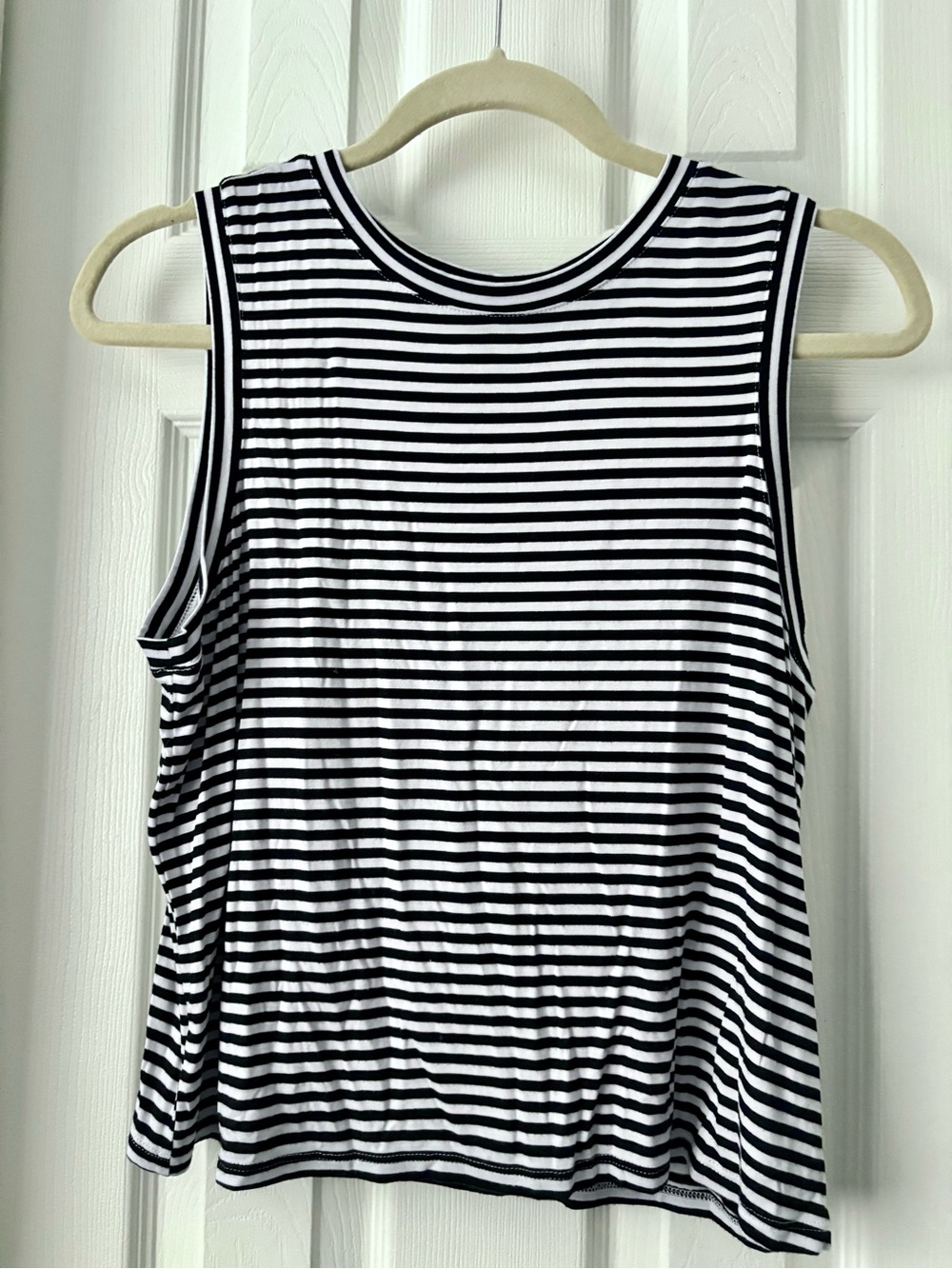 Express Classic Black & White Striped Sleeveless Tank Top small S